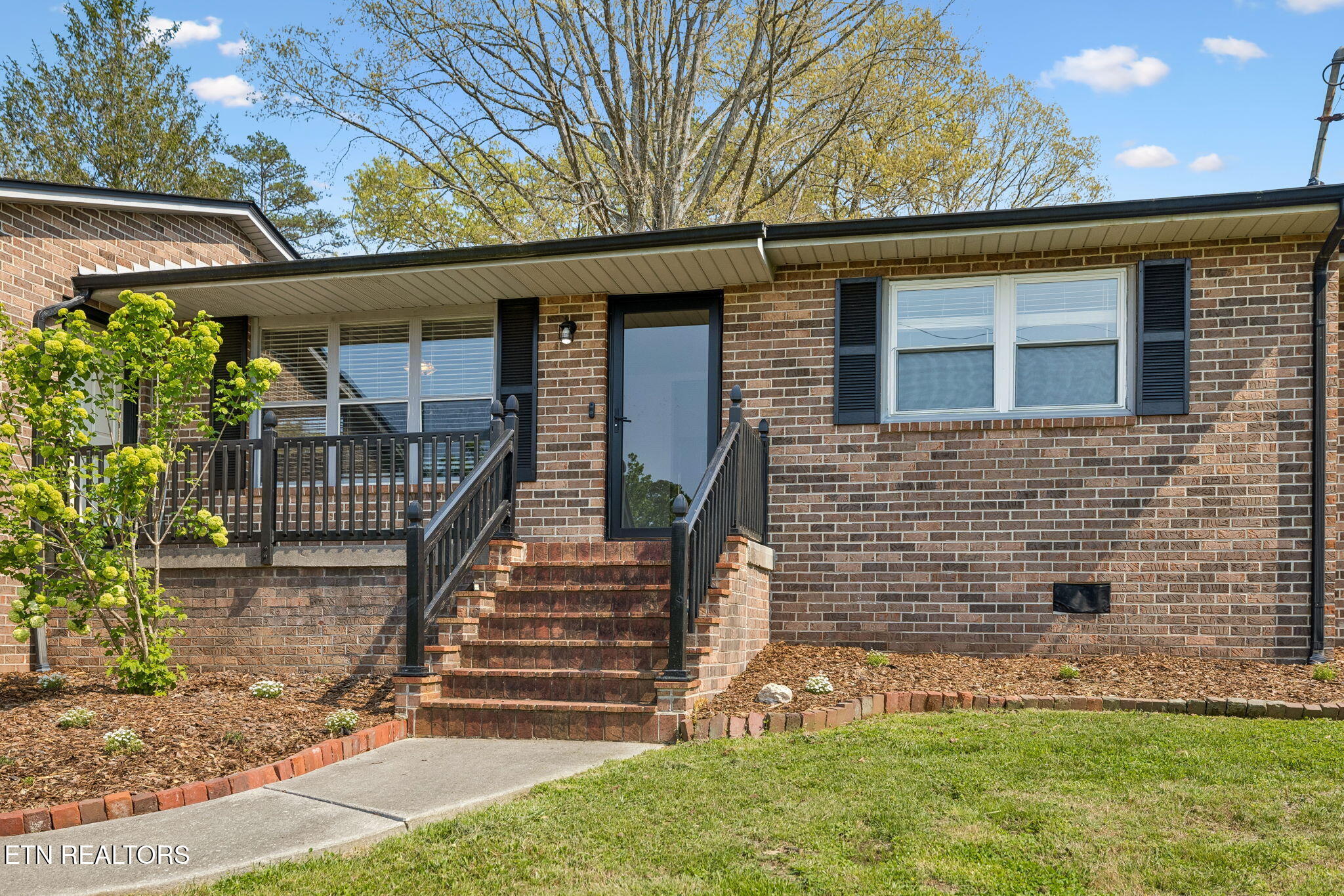 1050 Lawnville Road Kingston, TN 37763 - Photo 5 of 57 3-1050 Lawnville Rd - 003