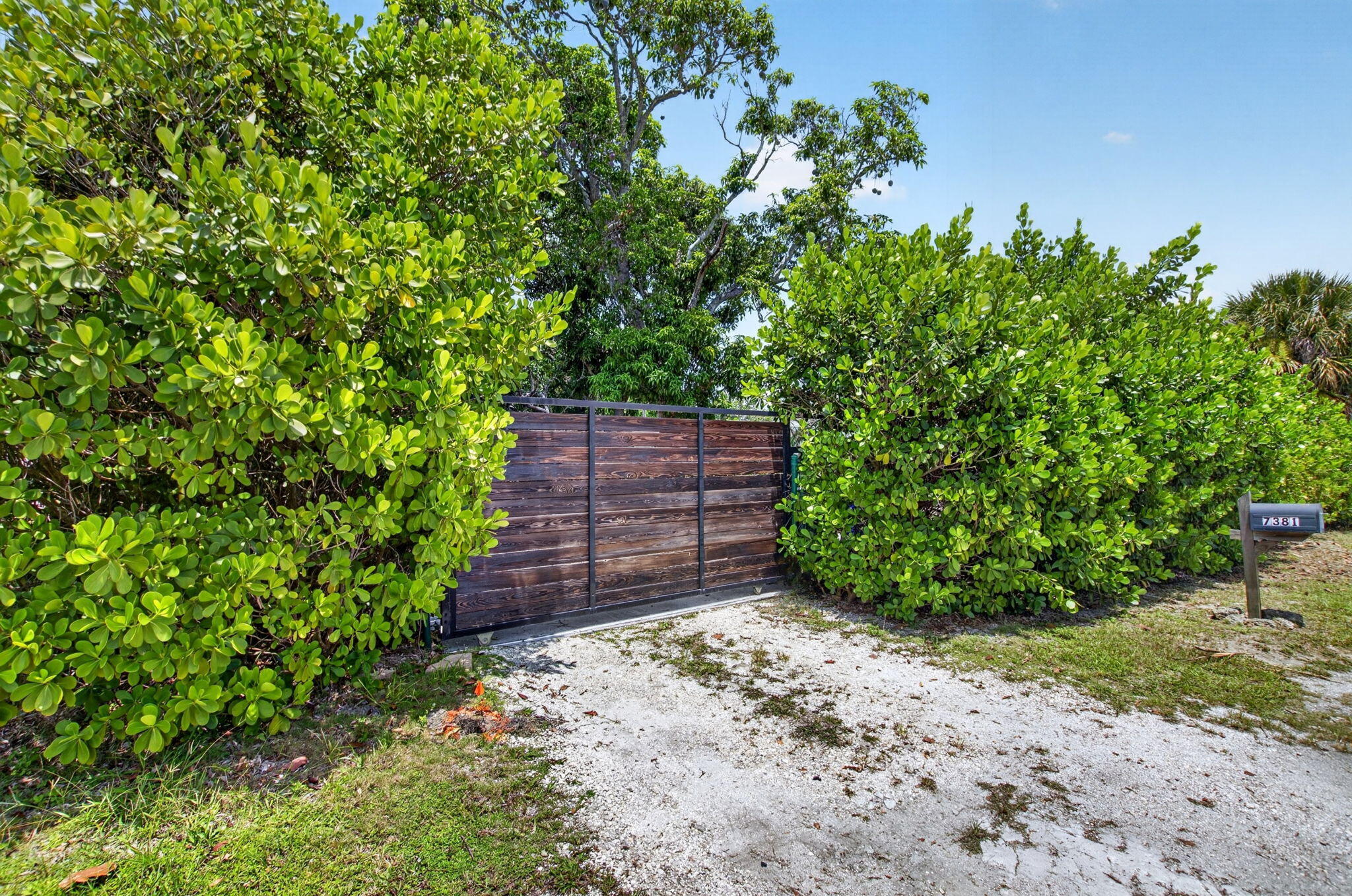 7381 High Ridge Road Boynton Beach, FL 33426 - Photo 35 of 55 1-web-or-mls-DSC_9395