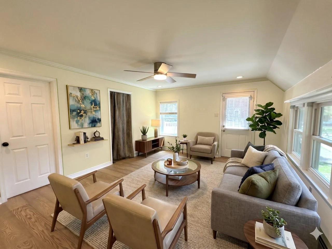 418 East Country Club Lane Wallingford, PA 19086 - Photo 29 of 59 Family room (virtually staged)