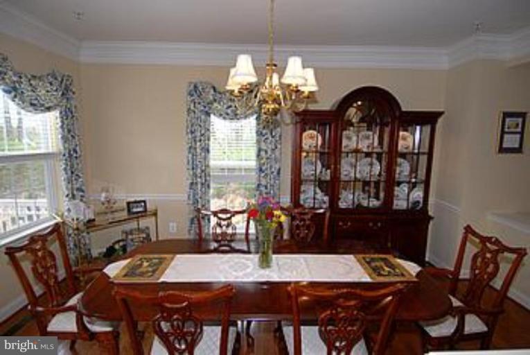 23634 Public House Road Clarksburg, MD 20871 - Photo 5 of 18 Dining Area