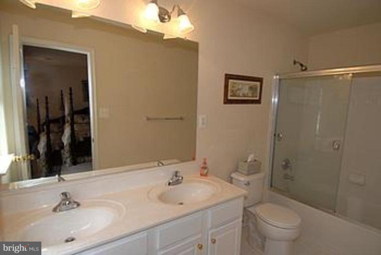 23634 Public House Road Clarksburg, MD 20871 - Photo 9 of 18 Master Bath