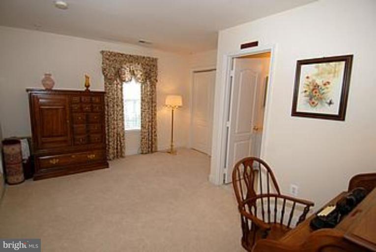 23634 Public House Road Clarksburg, MD 20871 - Photo 10 of 18 Loft