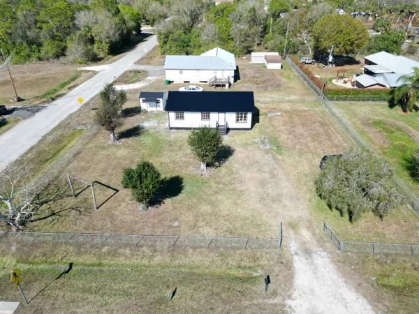 $279,800 | 3095 Northwest 36th Street, Okeechobee, FL 34972