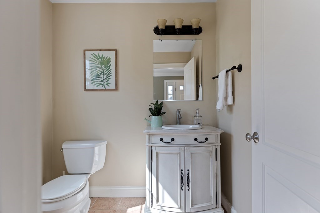 108 Glendower Road Boston, MA 02131 - Photo 11 of 22 Gallery Image 11