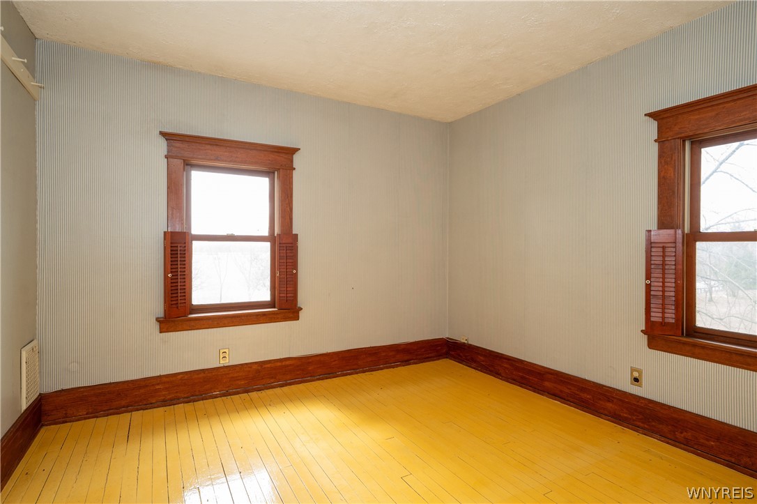 13522 N Road Alden, NY 14004 - Photo 33 of 50