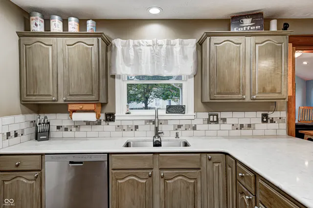 $379,500 | 6 Rosecrans Court, Brownsburg, IN 46112