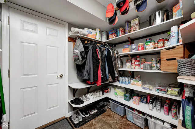 $379,500 | 6 Rosecrans Court, Brownsburg, IN 46112