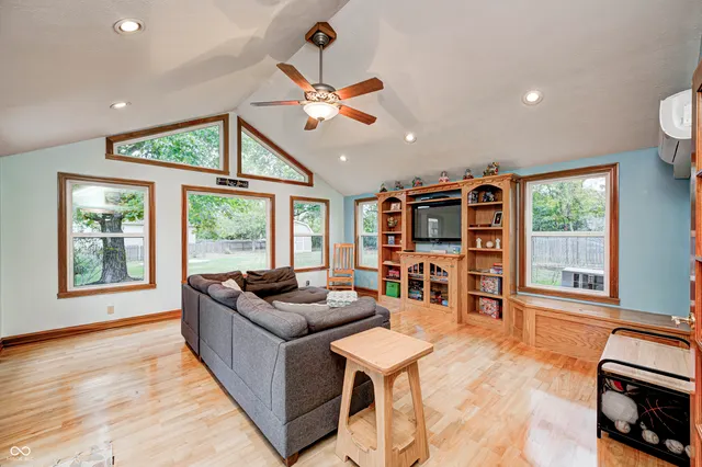 $379,500 | 6 Rosecrans Court, Brownsburg, IN 46112