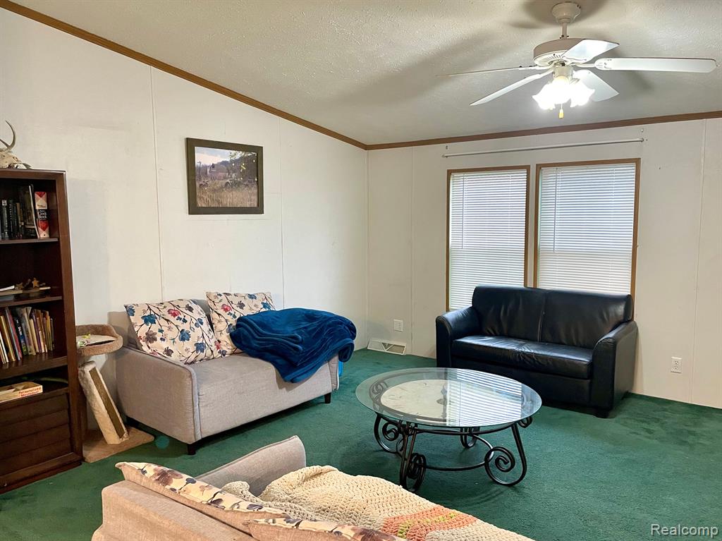 2948 West Brewer Road Owosso, MI 48867 - Photo 3 of 27