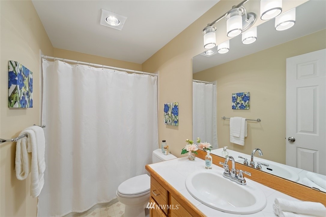 5809 135th Place Southwest Edmonds, WA 98026 - Photo 13 of 16 Gallery Image 13