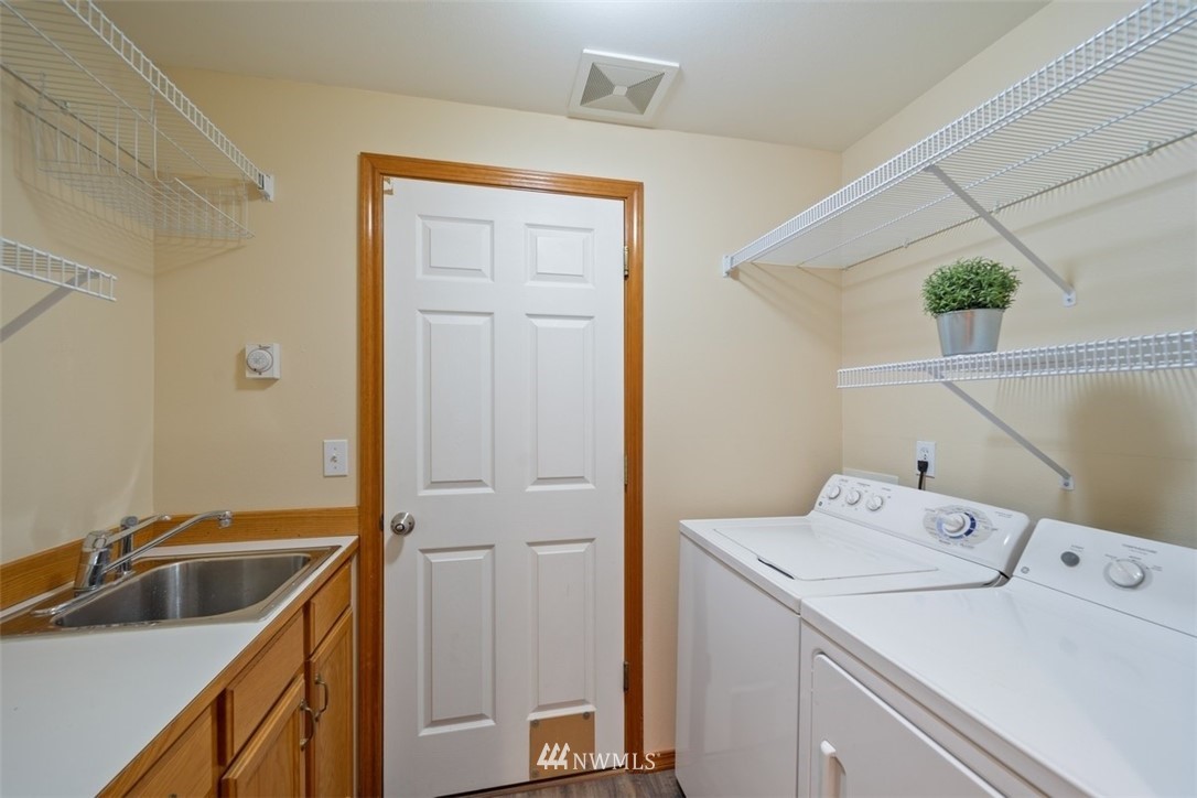 5809 135th Place Southwest Edmonds, WA 98026 - Photo 14 of 16 Gallery Image 14