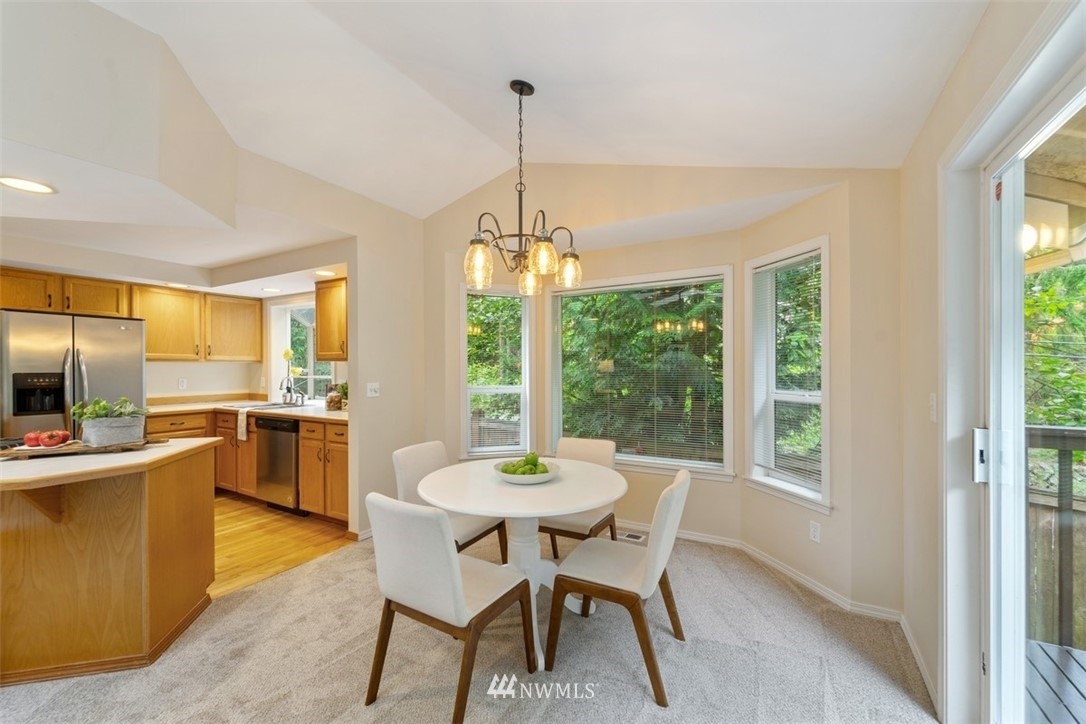 5809 135th Place Southwest Edmonds, WA 98026 - Photo 6 of 16 Gallery Image 6