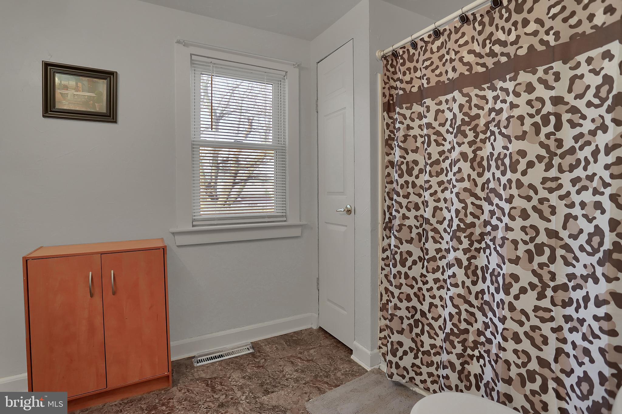 525 South High Street Hanover, PA 17331 - Photo 18 of 36 Gallery Image 18