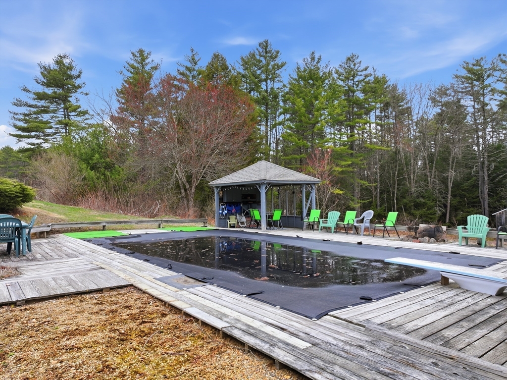 112 Williamsville Road Hubbardston, MA 01452 - Photo 27 of 41