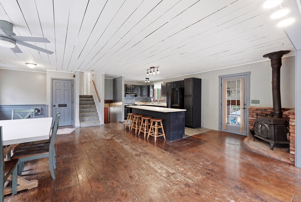 112 Williamsville Road Hubbardston, MA 01452 - Photo 8 of 41