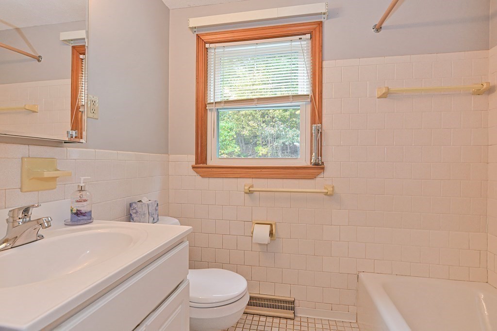 2 Saddleback Hill Road Bellingham, MA 02019 - Photo 27 of 38 Gallery Image 27