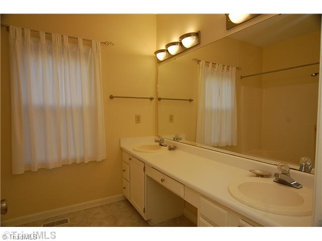 3727 Harrington Point High Point, NC 27265 - Photo 13 of 16 Master Bath/Spa.