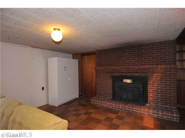 5685 Phillips Bridge Road Winston-Salem, NC 27104 - Photo 14 of 15 Playroom. Lower level