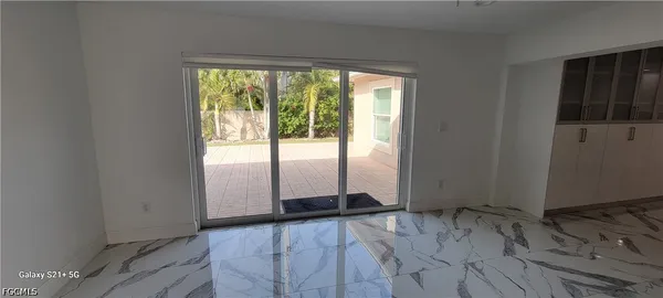 $4,000 | 5200 West Boulevard, Naples, FL 34103