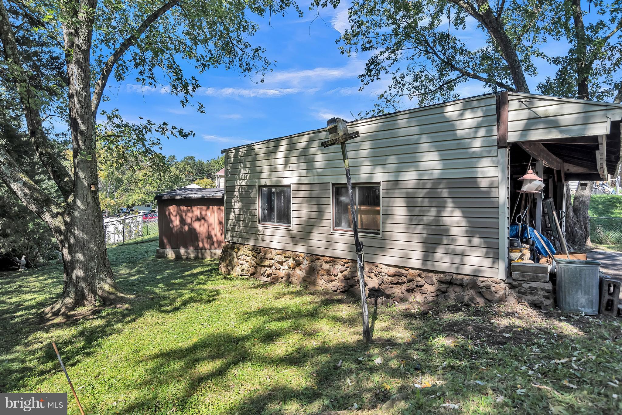 1243 Roundtop Road Odenton, MD 21113 - Photo 15 of 27 Carport