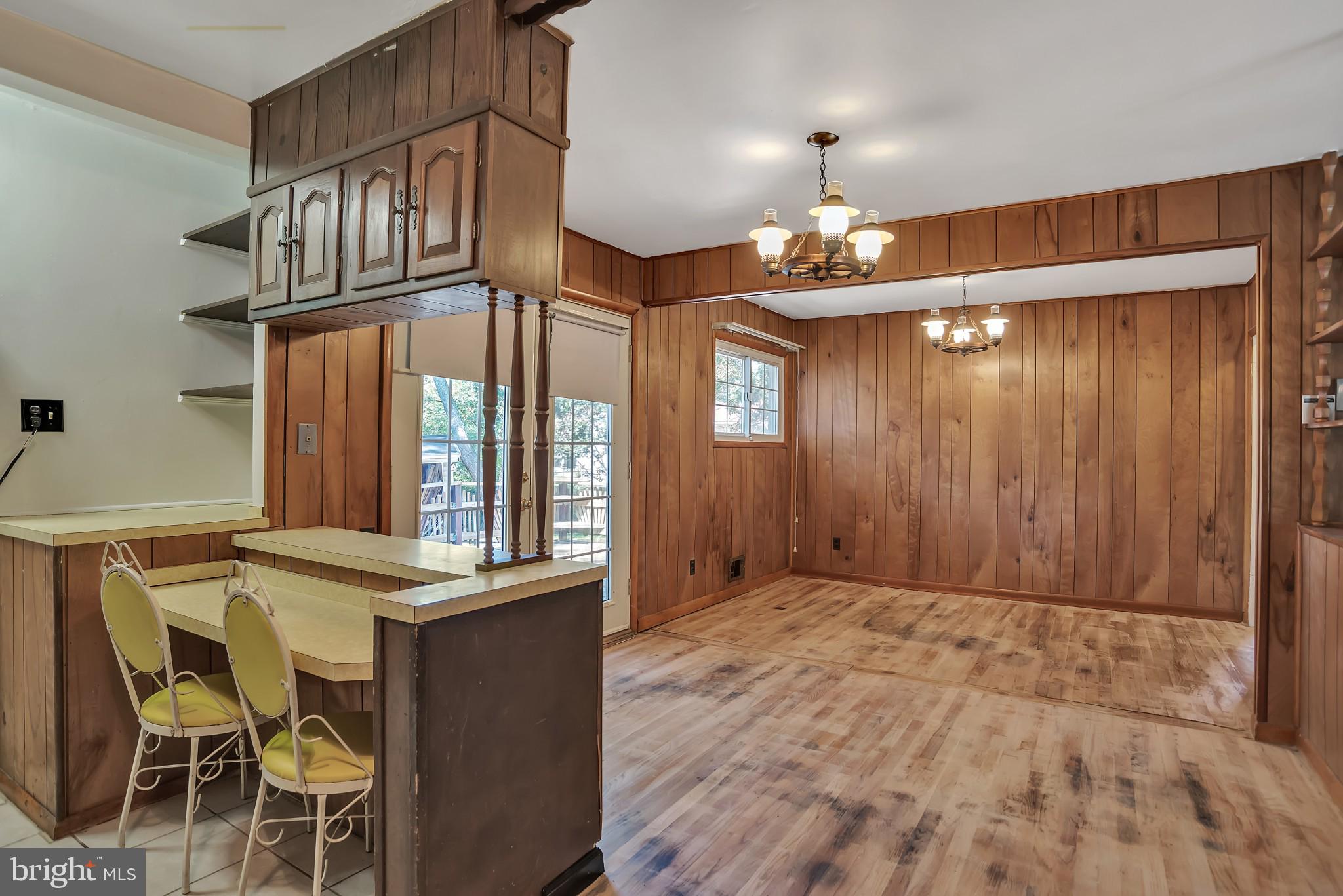 1243 Roundtop Road Odenton, MD 21113 - Photo 10 of 27 Kitchen/Dinning