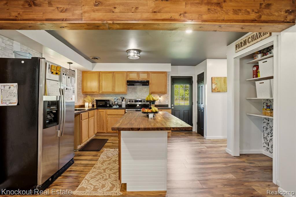 8845 Ormes Road Vassar, MI 48768 - Photo 12 of 35