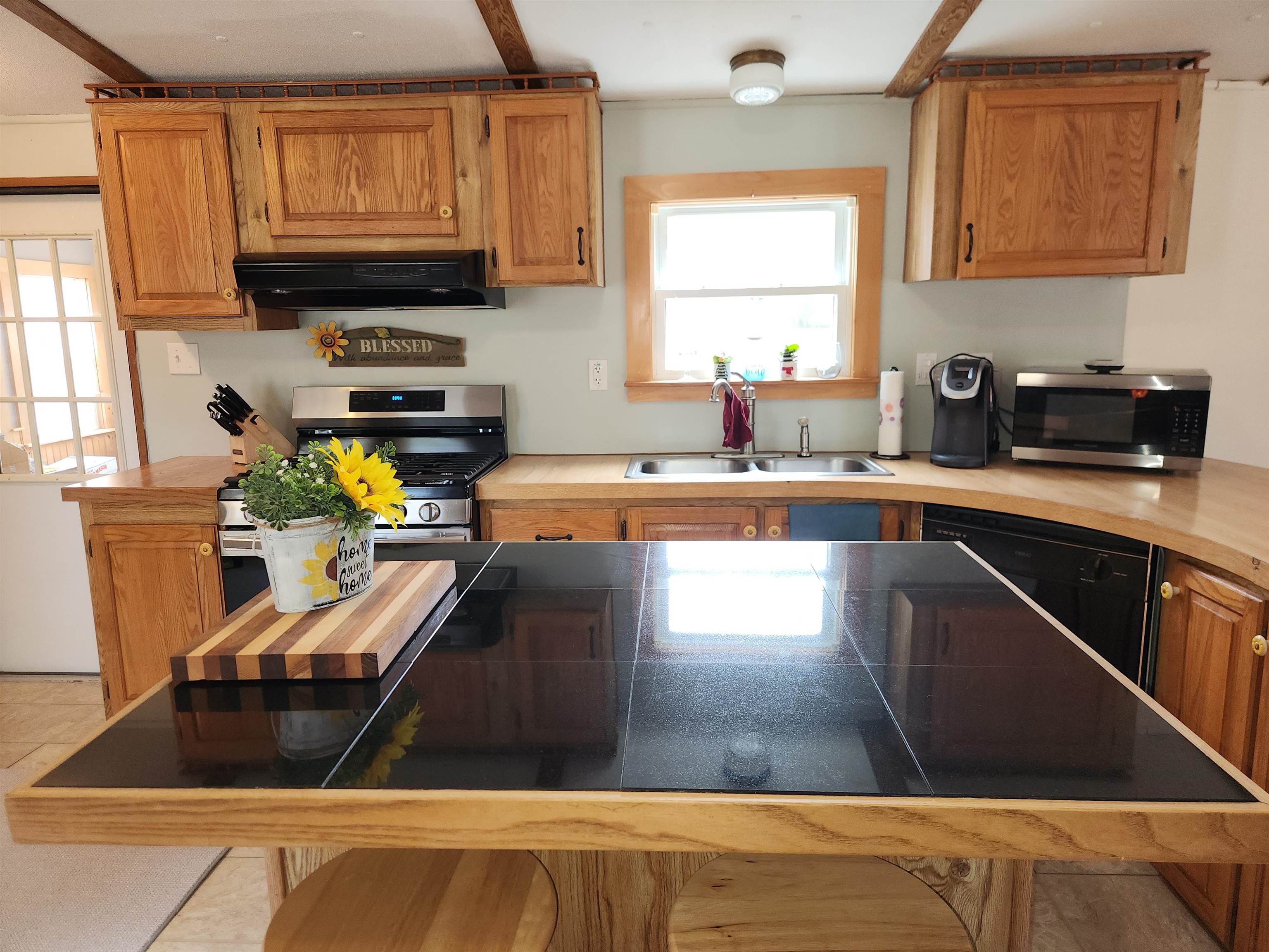 22 Pioneer Road Bath, NH 03740 - Photo 13 of 28