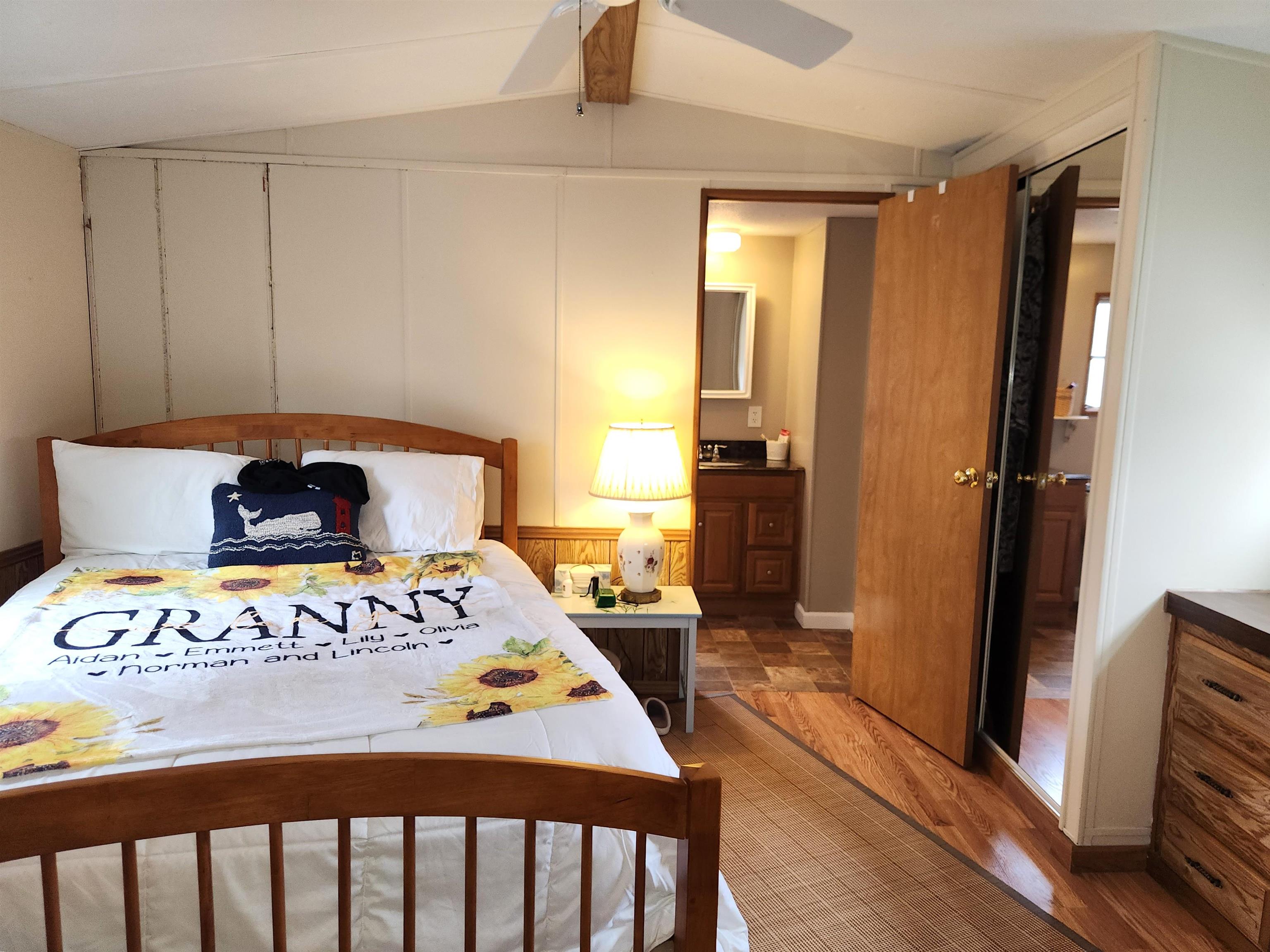 22 Pioneer Road Bath, NH 03740 - Photo 15 of 28