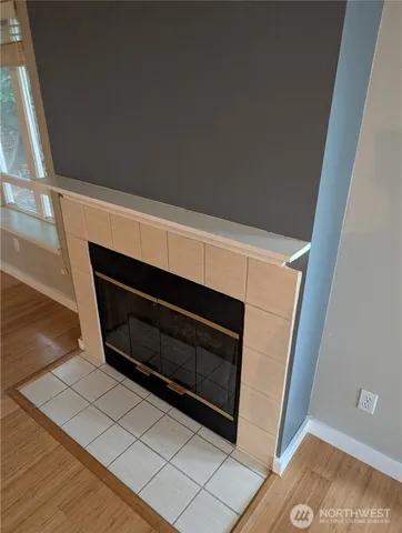 $564,000 | 2419 8th Avenue North, Unit 202, Seattle, WA 98109