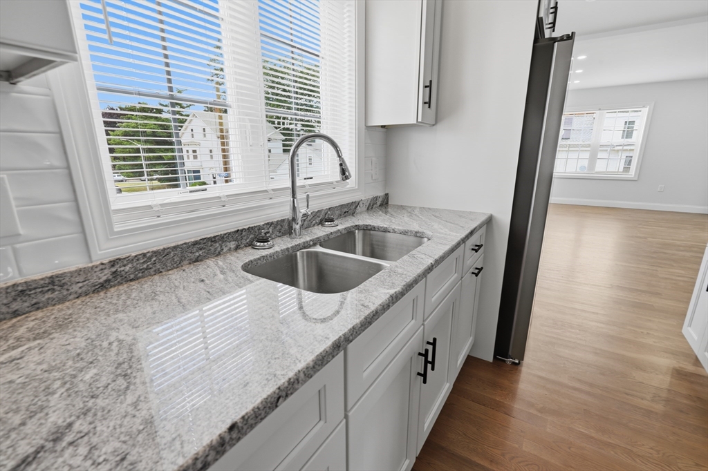489 Spring Street Fall River, MA 02721 - Photo 6 of 40