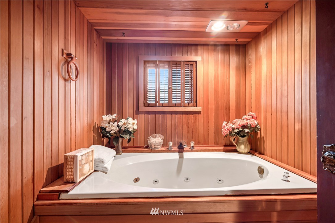 426 Bayside Road Bellingham, WA 98225 - Photo 33 of 40 a bathroom with a bathtub and shower