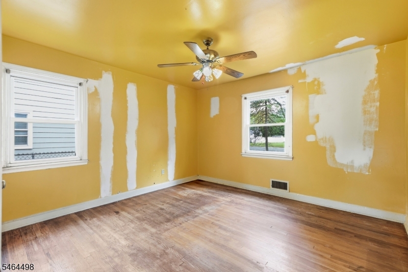 115 Parkside Road Plainfield, NJ 07060 - Photo 13 of 30 Gallery Image 13
