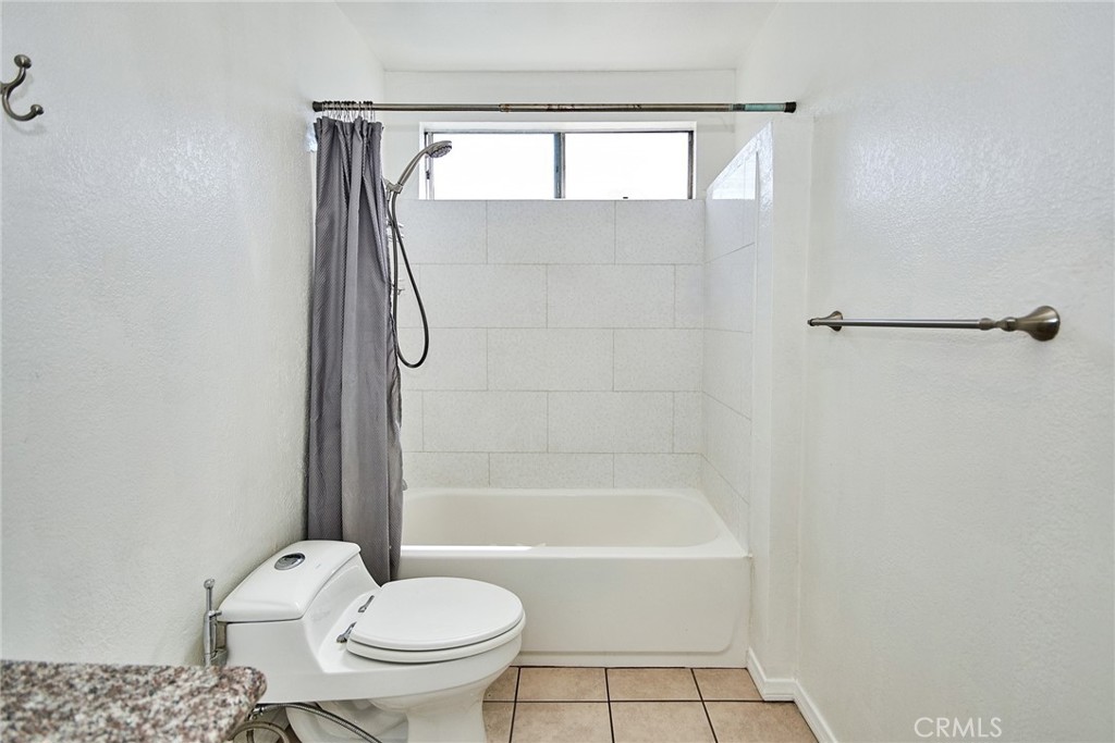 11829 Ferris Road, Unit C El Monte, CA 91732 - Photo 21 of 34 Gallery Image 21