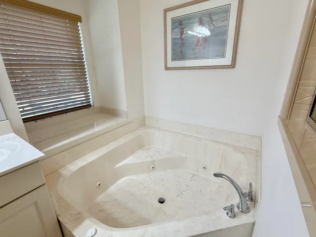 $890,000 | 10415 150th Court North, Jupiter, FL 33478