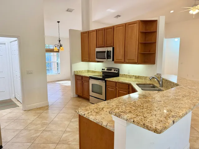 $890,000 | 10415 150th Court North, Jupiter, FL 33478