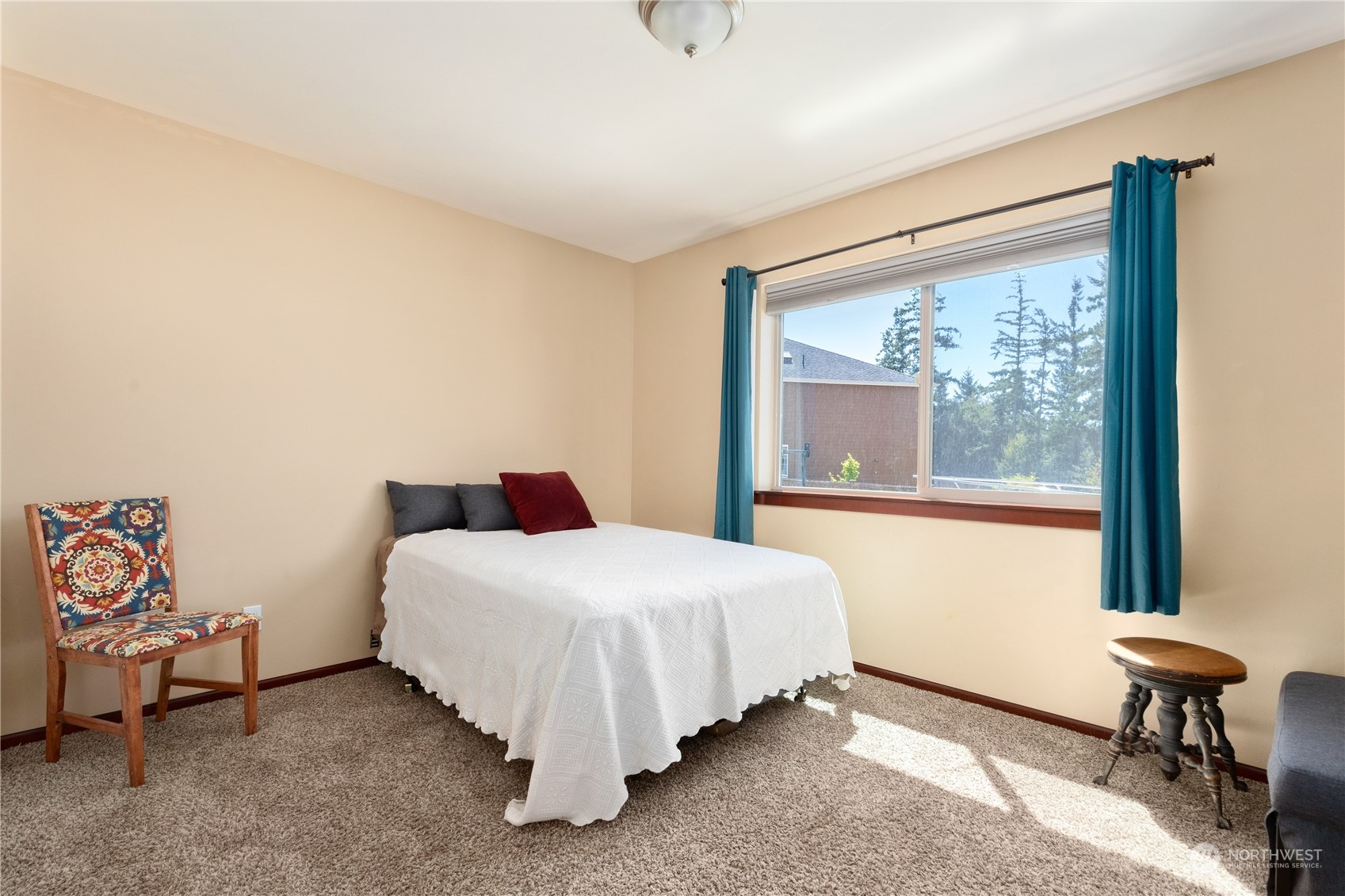 1012 Lyle Ridge Circle Oak Harbor, WA 98277 - Photo 14 of 29 Gallery Image 14
