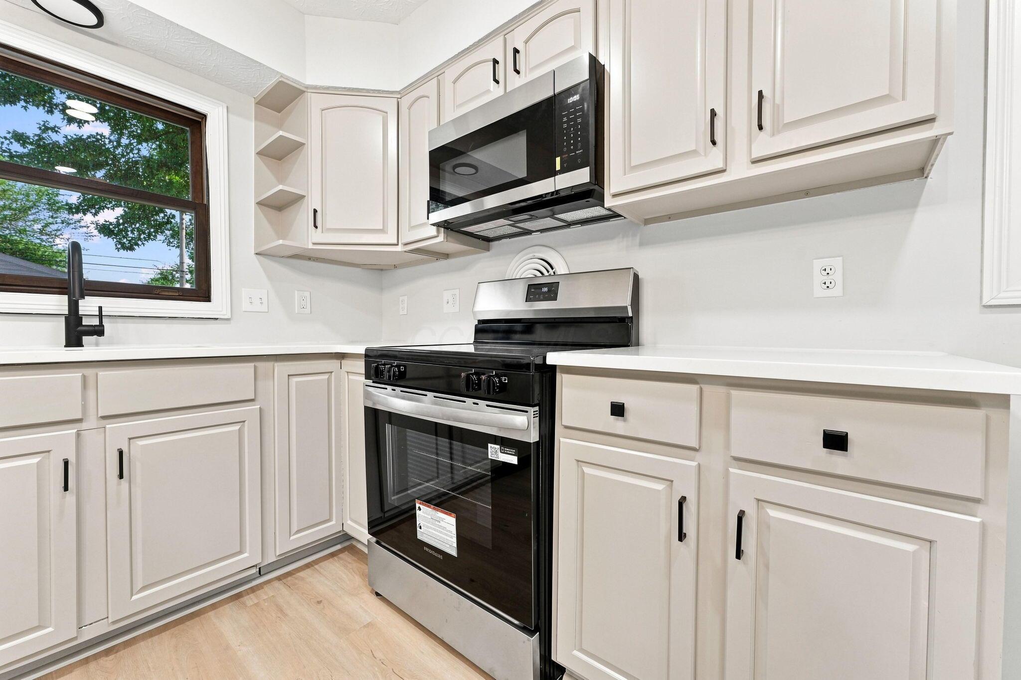 1554 Argus Road Columbus, OH 43227 - Photo 15 of 47 14-web-or-mls-1554-argus-rd
