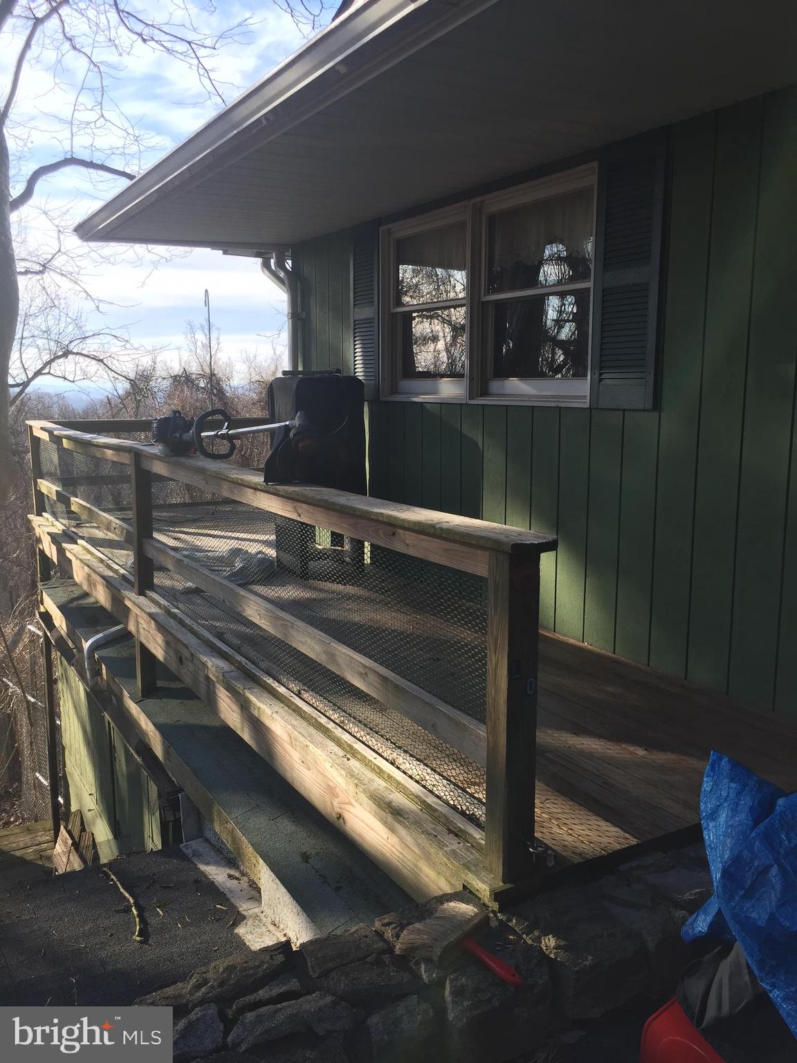 12 Club Road Wernersville, PA 19565 - Photo 3 of 27 side deck