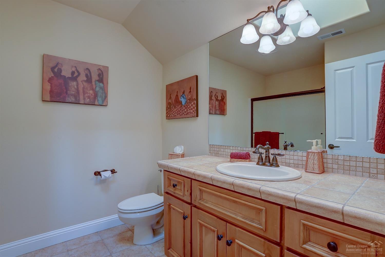 8915 Merlin Drive Redmond, OR 97756 - Photo 14 of 25 Additional Photo