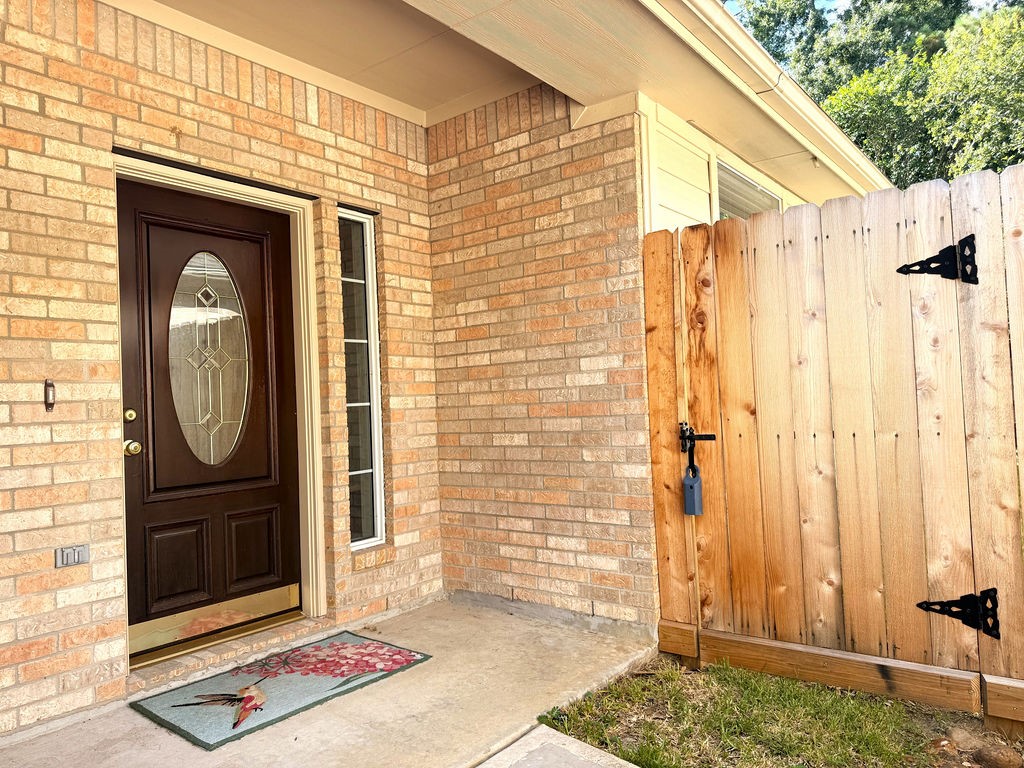 90 North Country Gate Circle Conroe, TX 77384 - Photo 2 of 43