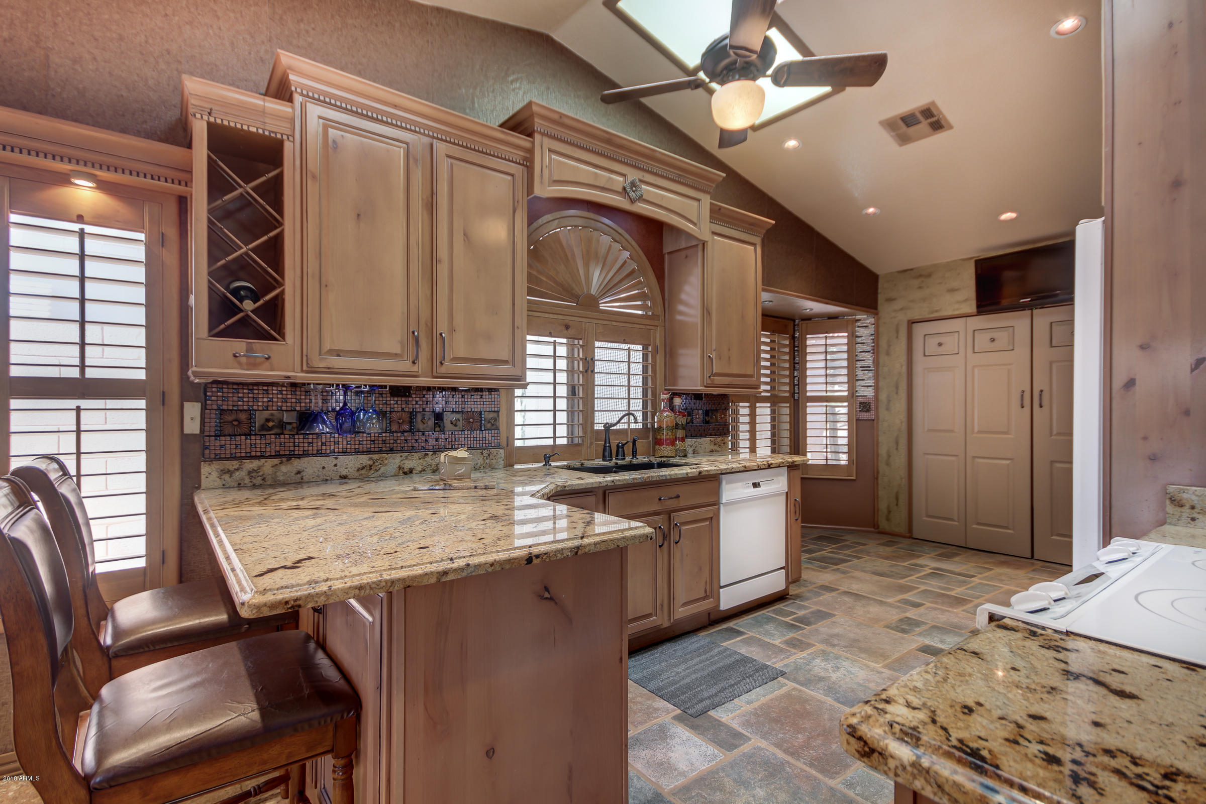 4313 East Frye Road Phoenix, AZ 85048 - Photo 12 of 37 Kitchen_2