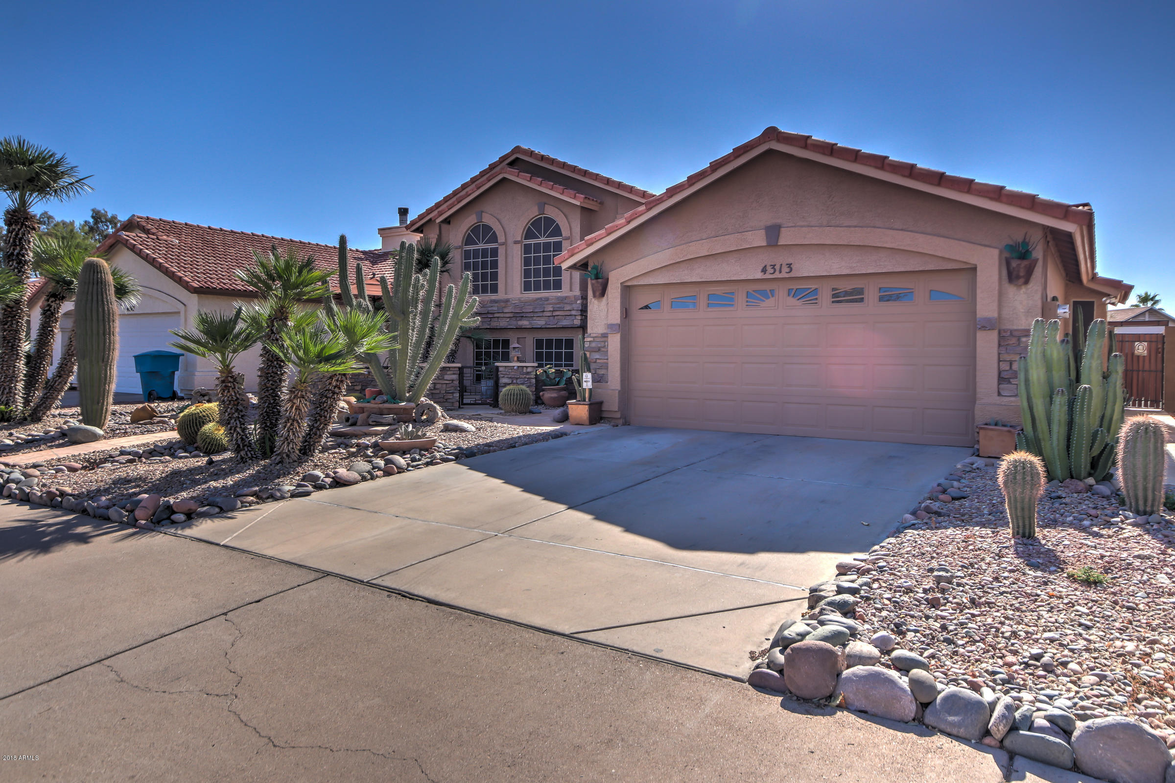 4313 East Frye Road Phoenix, AZ 85048 - Photo 2 of 37 View from right