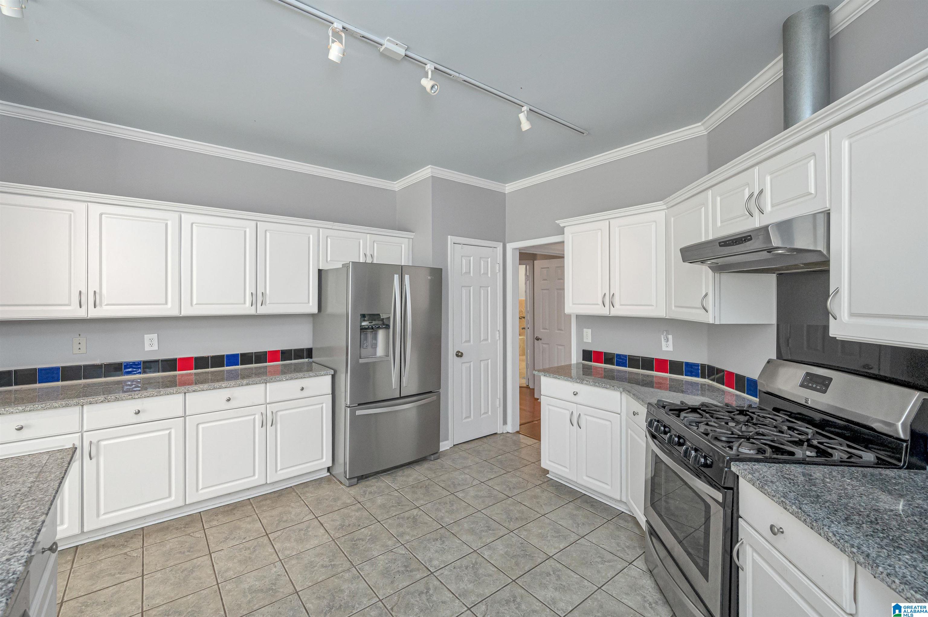 1104 Berwick Road Birmingham, AL 35242 - Photo 15 of 41