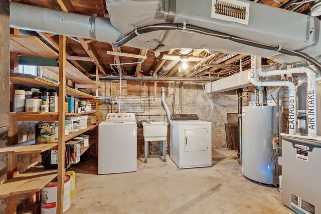 a view of a storage & utility room