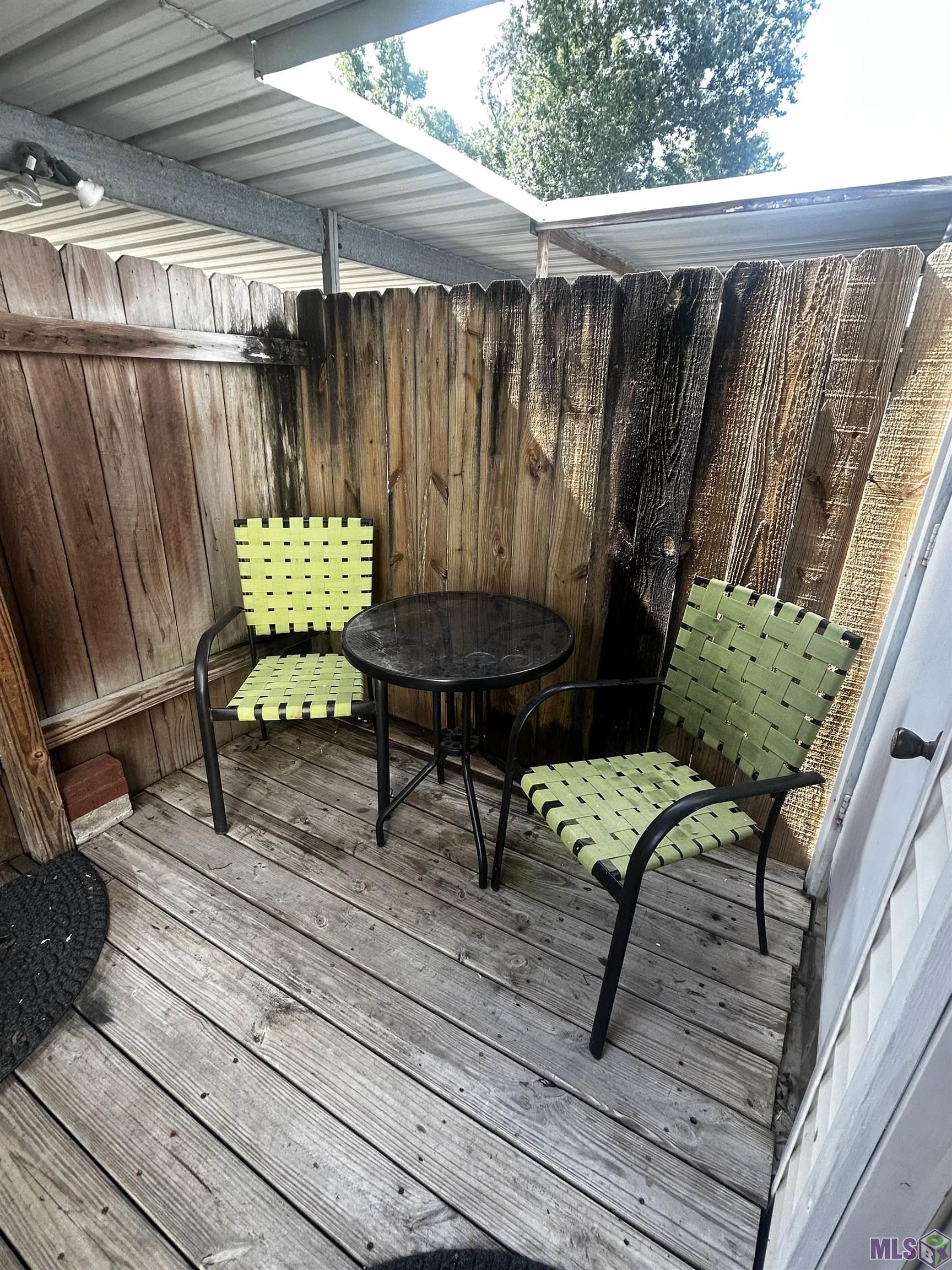 10926 Old Hammond Highway, Unit 20 Baton Rouge, LA 70816 - Photo 18 of 21 Back Patio