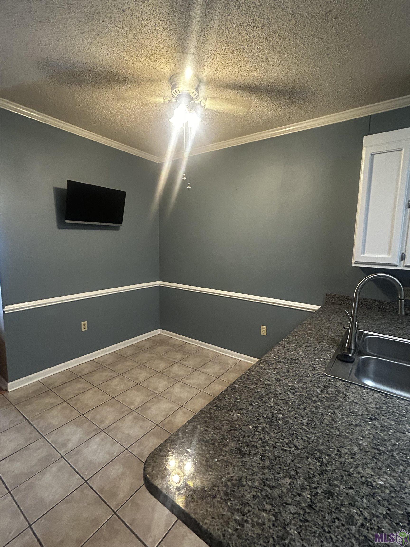 10926 Old Hammond Highway, Unit 20 Baton Rouge, LA 70816 - Photo 6 of 21 Dining Area