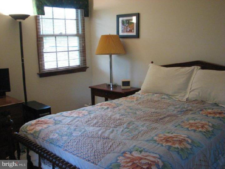 337 Margery Road Yardley, PA 19067 - Photo 18 of 25 Gallery Image 18