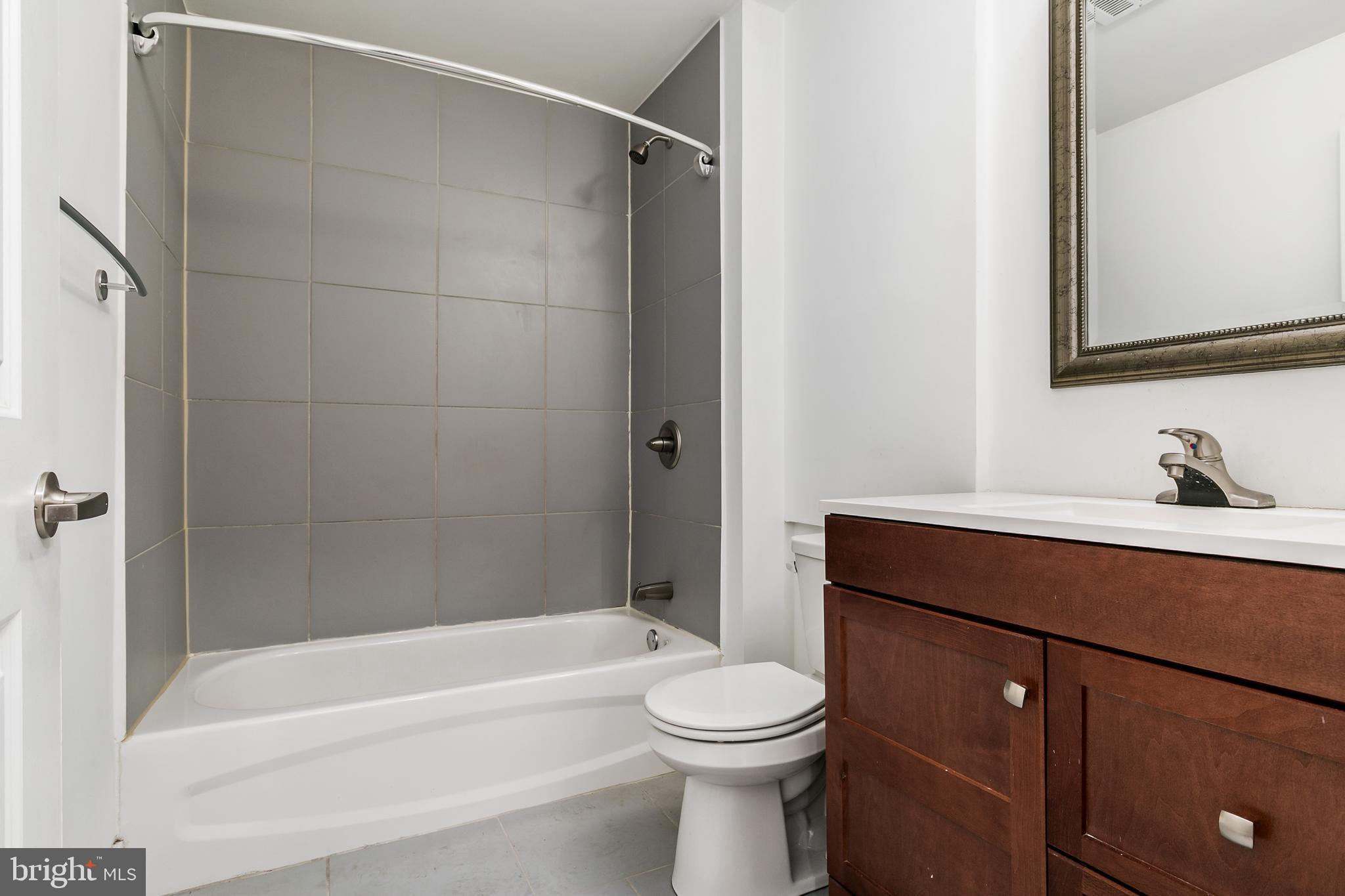 1639 Poplar Street, Unit LL2 Philadelphia, PA 19130 - Photo 9 of 16