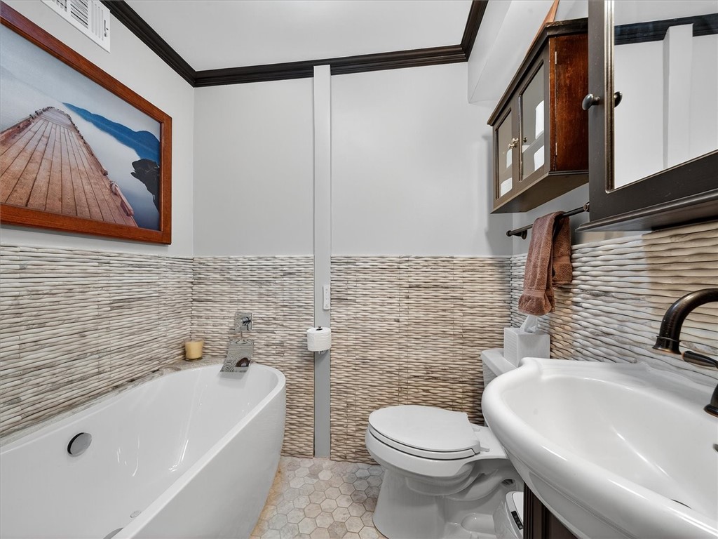 49 Hidden Valley Road Gates, NY 14624 - Photo 25 of 47