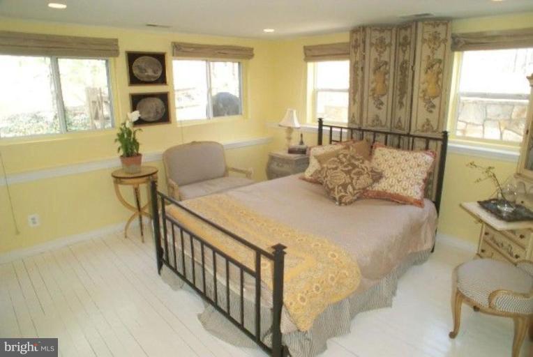 2415 Silver Fox Lane Reston, VA 20191 - Photo 16 of 30 GUEST BEDROOM